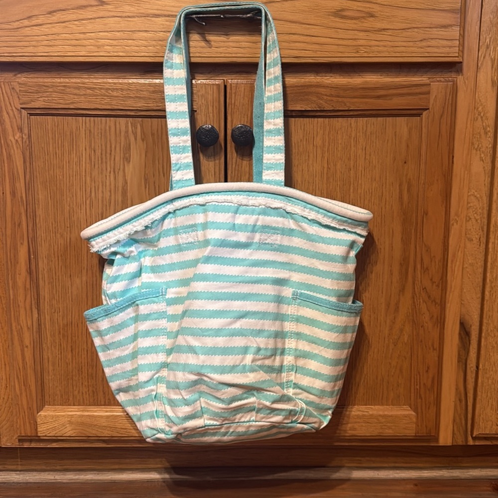 Thirty One Retro Metro Tote